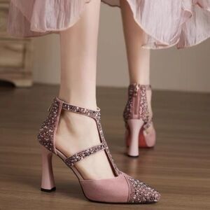 Like New! X Nisiman Rhinestone Bling Pump Blush Pink in Size 6/6.5 US